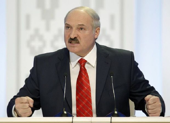 `Bizə belə demokratiya lazım deyil` - Lukaşenko